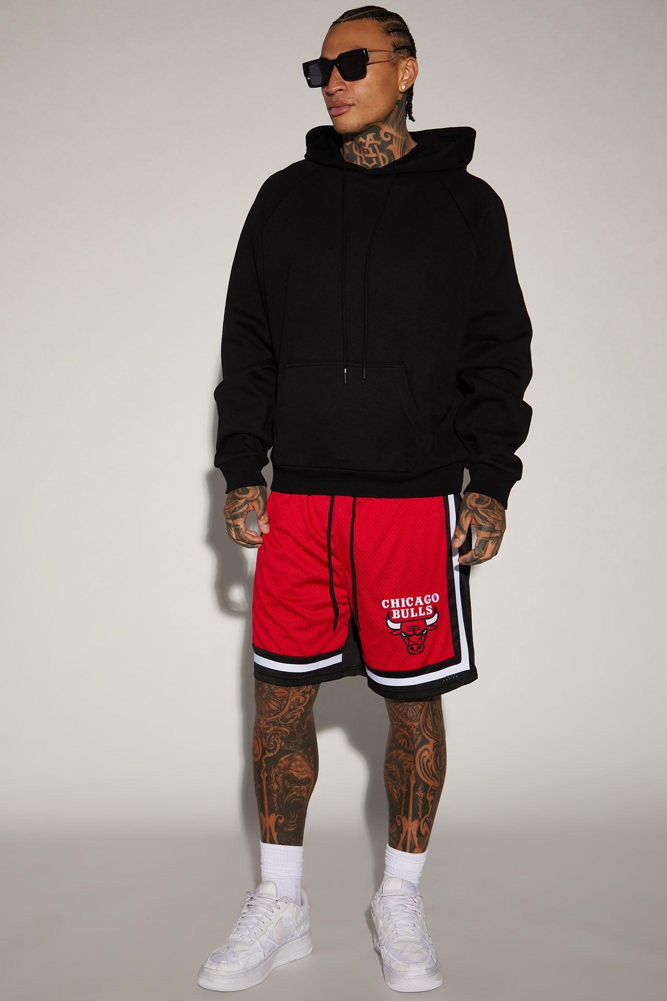 Bulls Behind The Back Mesh Shorts - Black Product Image