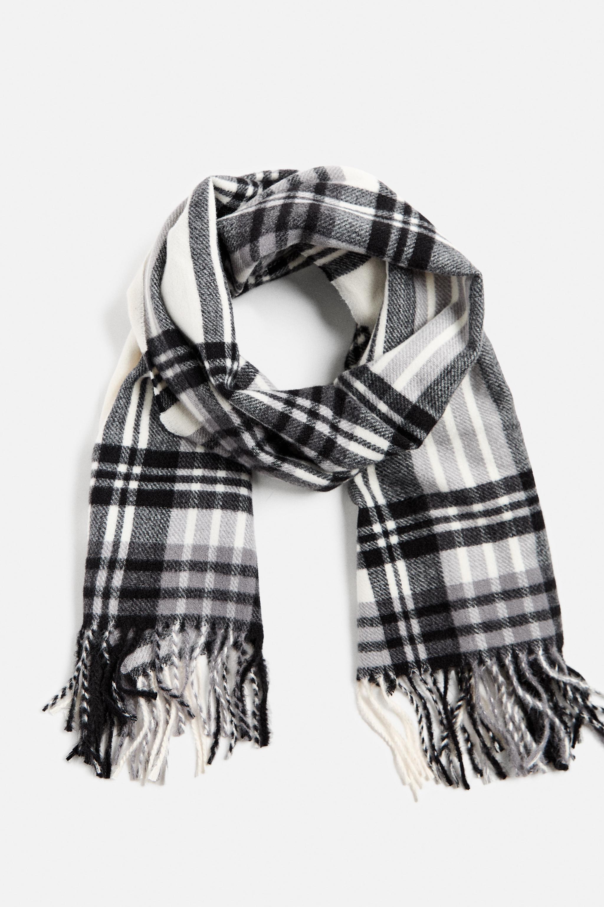 PLAID SCARF Product Image