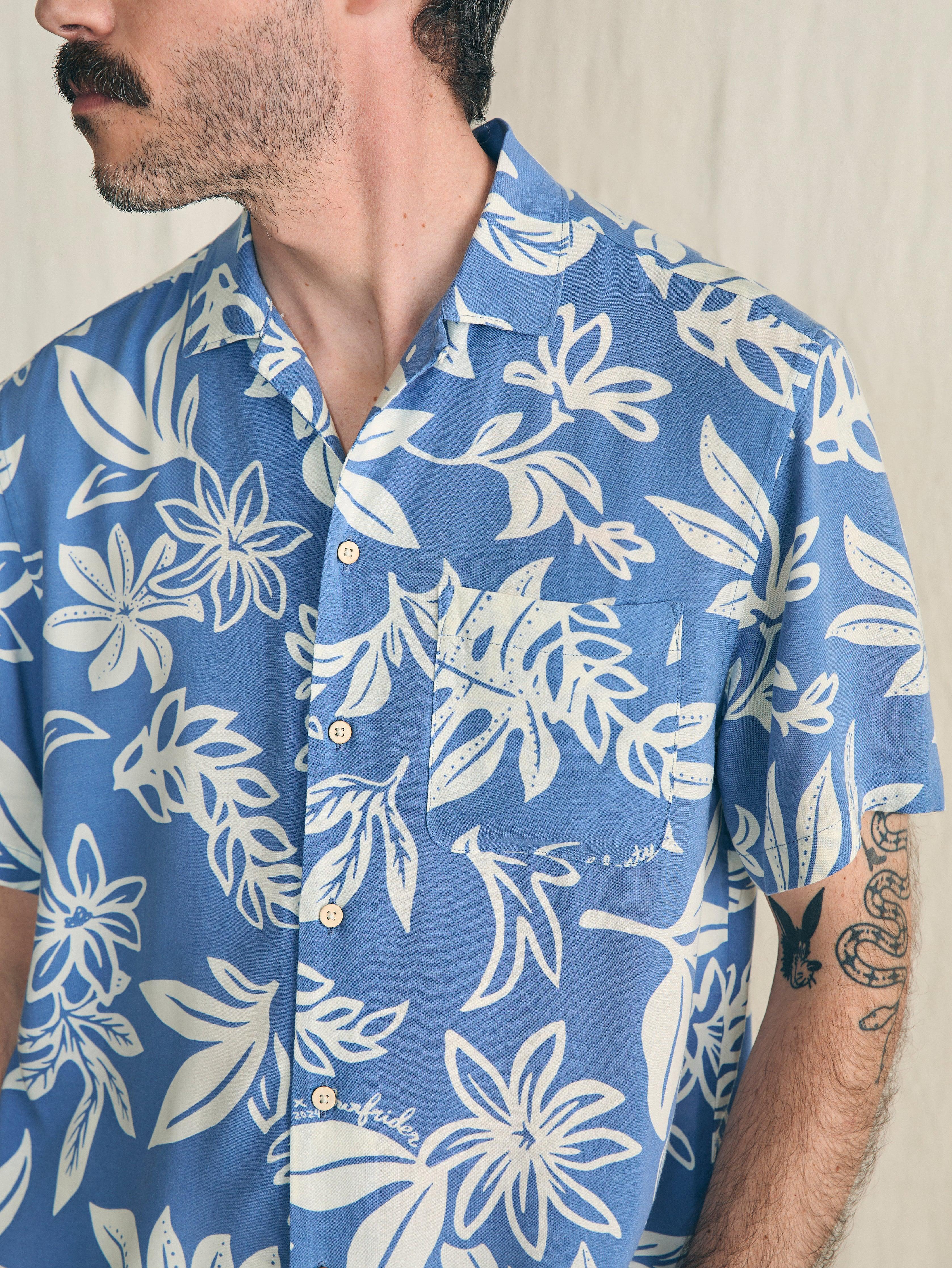 Short-Sleeve Surfrider Rayon Camp Shirt - Sky Floral Male Product Image