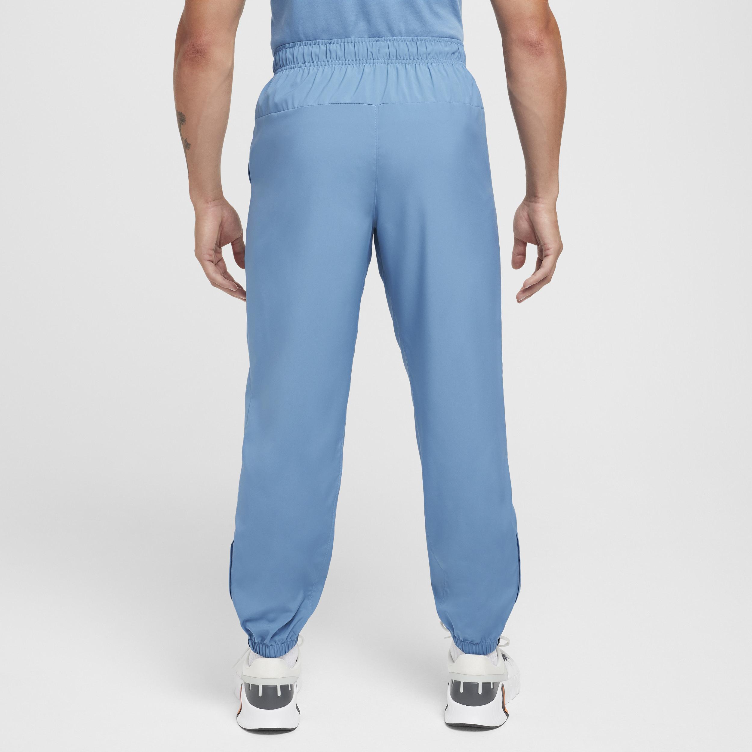 Nike Men's Form Dri-FIT Tapered Versatile Pants Product Image