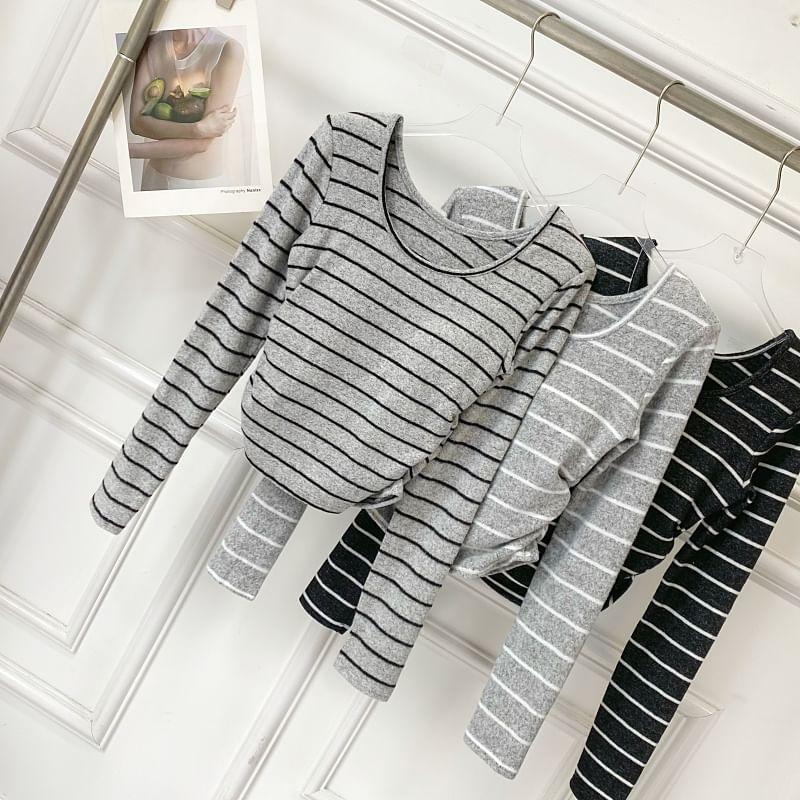 Long Sleeve Round Neck Striped Cropped T-Shirt Product Image