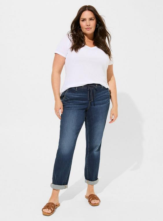 BOYFRIEND Weekend Straight Mid Rise Jeans Product Image