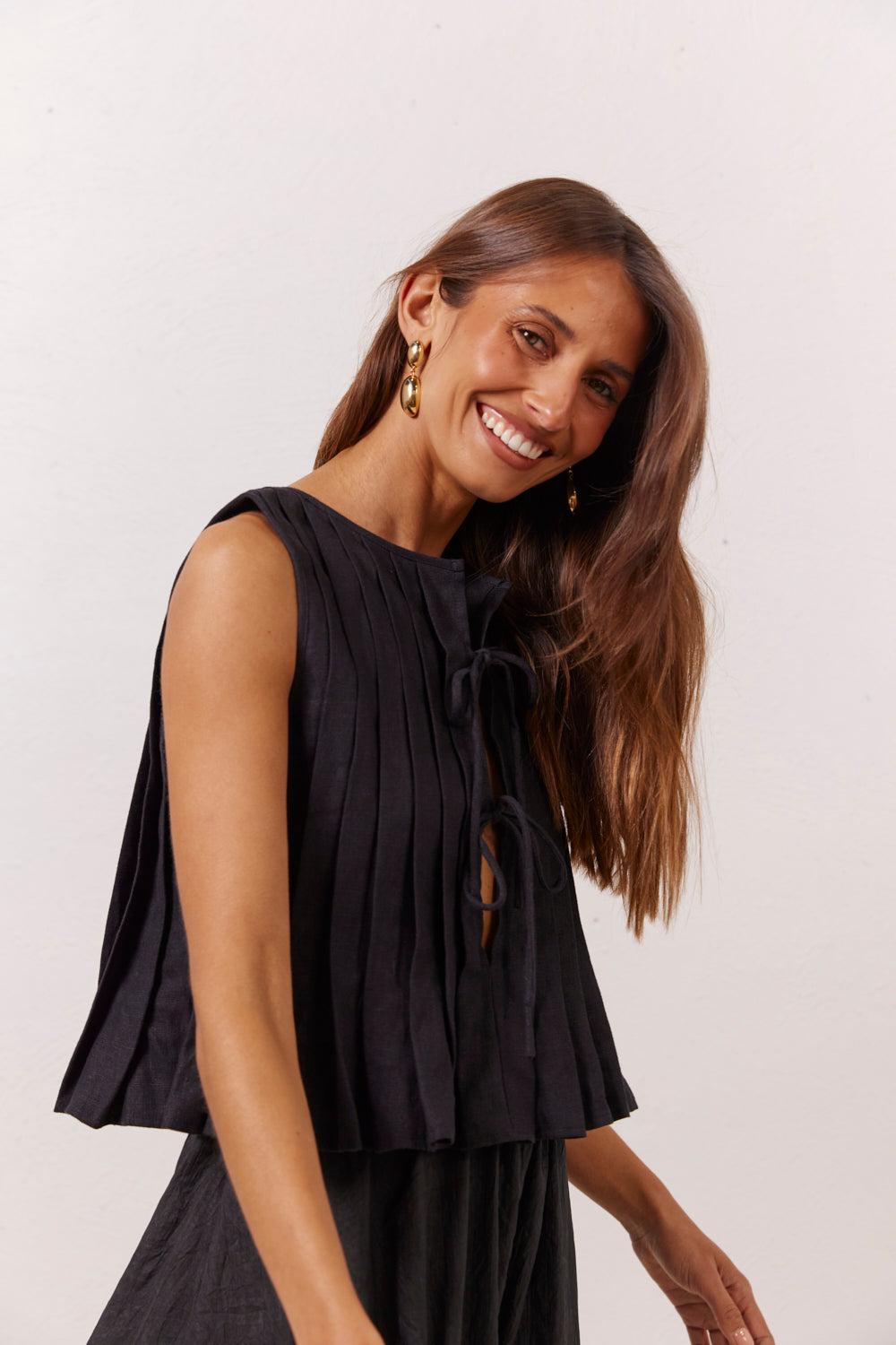 Valeria Linen Top Black Product Image