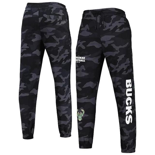 Mens New Era /Camo Milwaukee Bucks Tonal Joggers Product Image