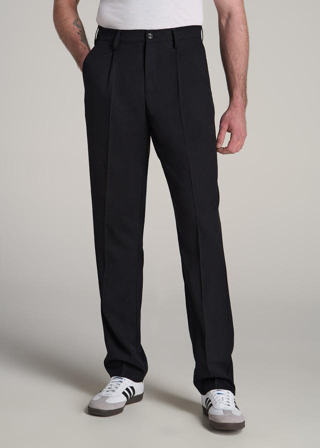 Tall Men's Relaxed Pleated Trouser in Black Product Image