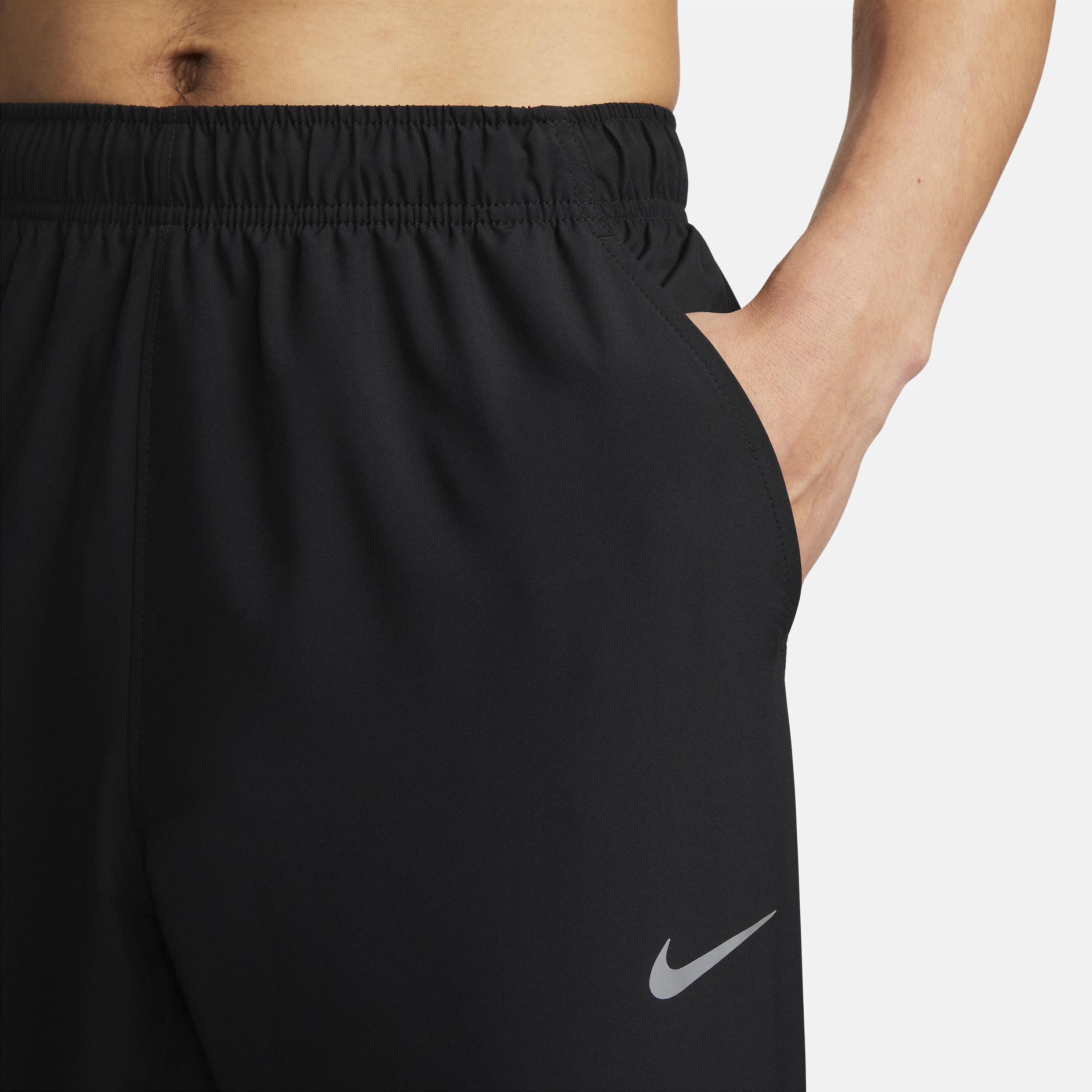 Nike Men's Form Dri-FIT Tapered Versatile Pants Product Image