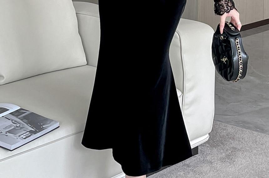 Long-Sleeve V-Neck Lace Panel Ruched Velvet Midi Mermaid Dress Product Image