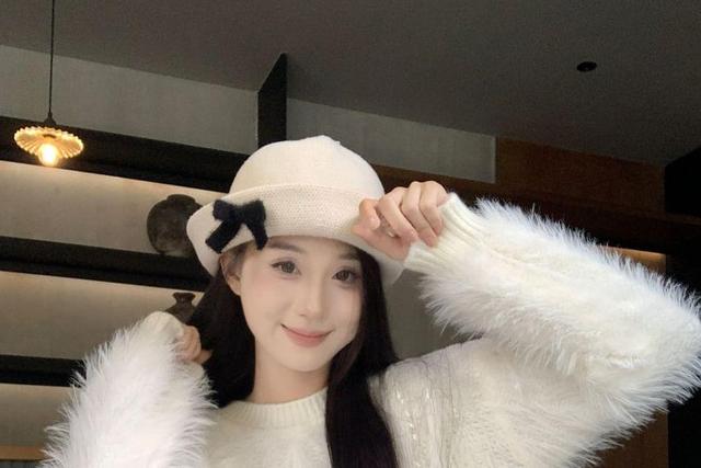 Crew Neck Plain Fluffy Oversized Sweater Product Image