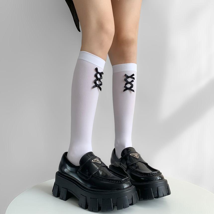 Bow Accent Knee High Socks Product Image