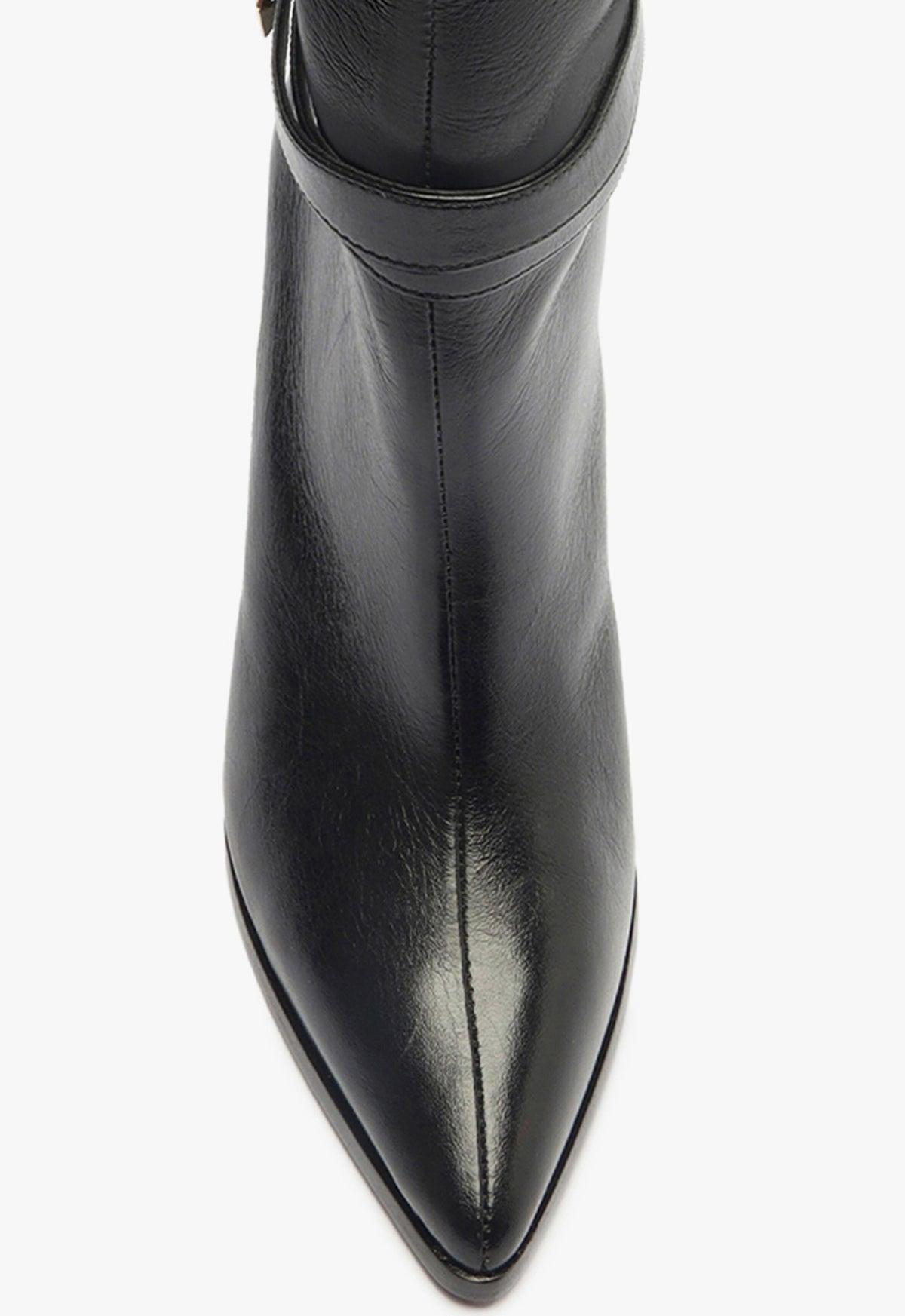 Maryana Boot Female Product Image