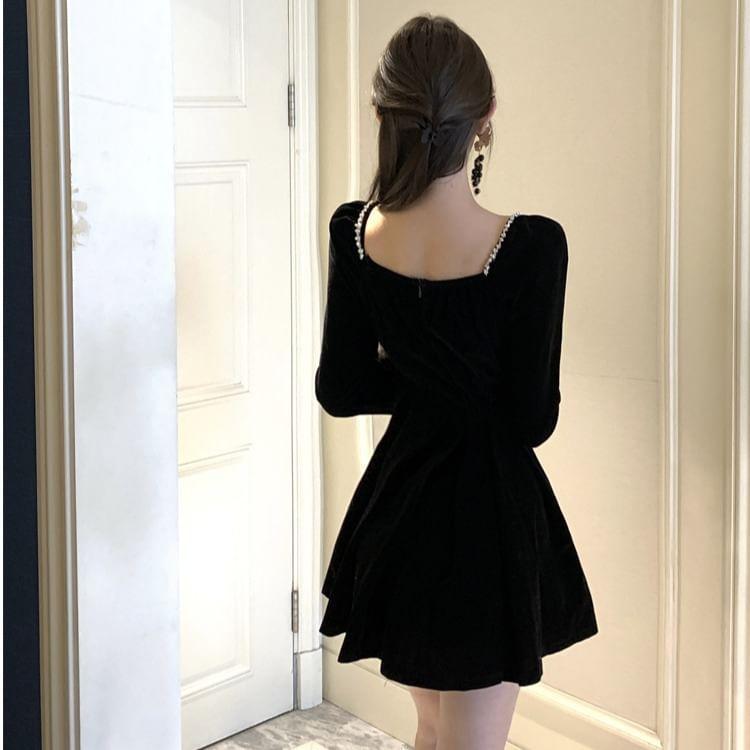 Long-Sleeve Sweetheart Neck Plain Rhinestone Mini A-Line Dress Product Image