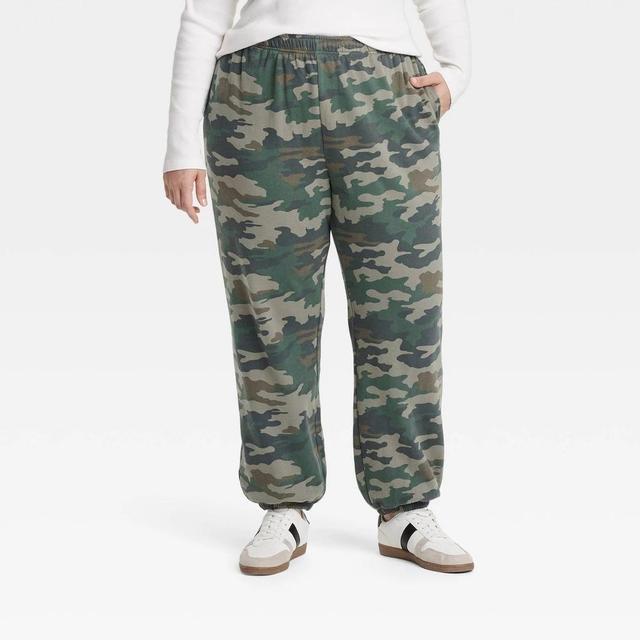 Womens Leisure Studio Mid-Rise Essential Joggers - Universal Thread Camo XXL Product Image