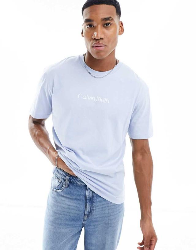 Calvin Klein hero logo comfort T-shirt in blue Product Image