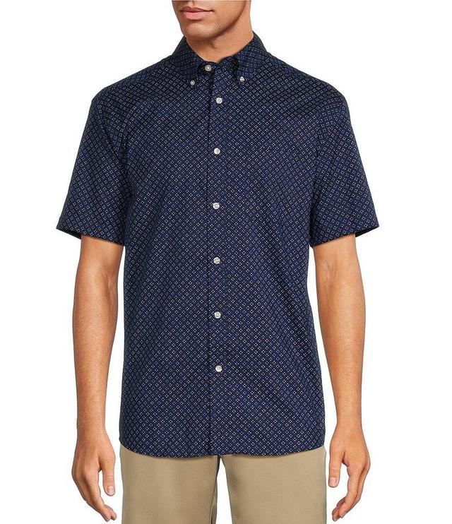 Roundtree & Yorke Big & Tall TravelSmart Easy Care Short Sleeve Geometric Print Sport Shirt Product Image