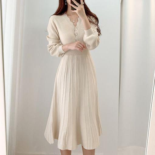 Long Sleeve V-Neck Pleated A-Line Midi Dress Product Image