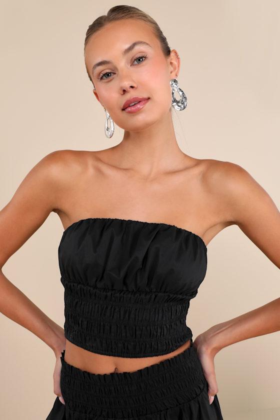 Modern Sweetheart Black Smocked Strapless Crop Top Product Image