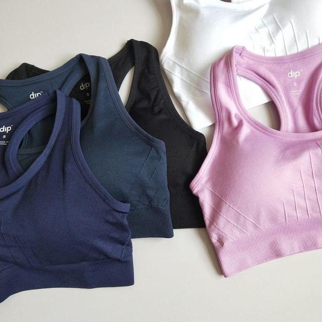 Plain Sports Bra Product Image