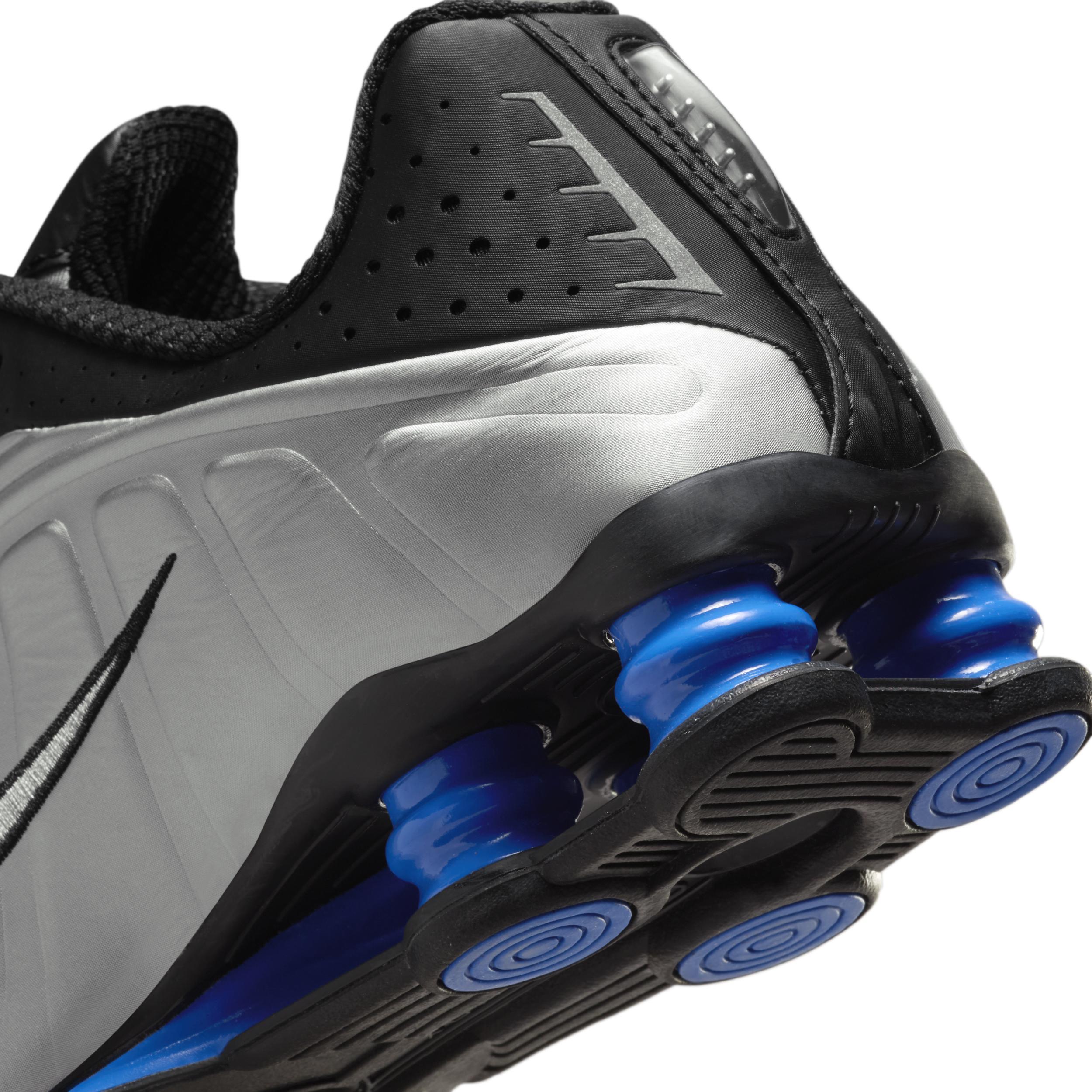 Nike Women's Shox R4 Shoes Product Image