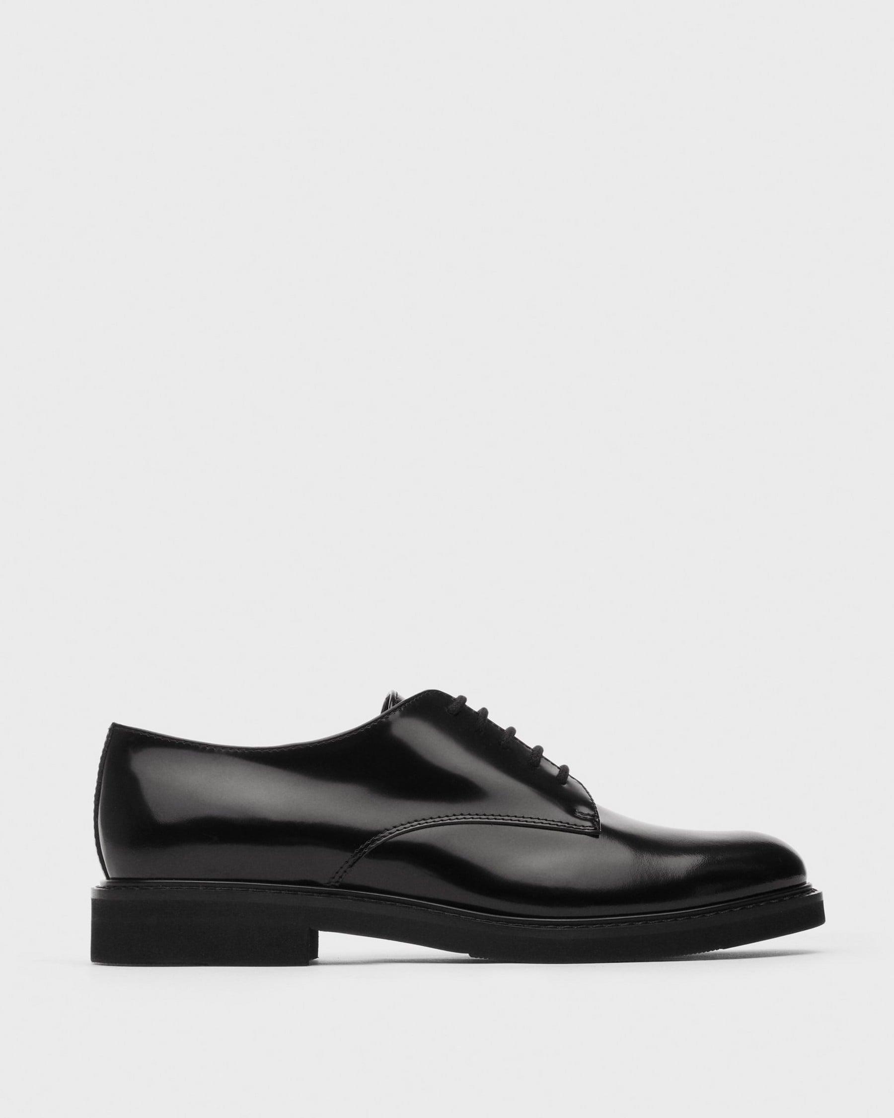 Oxford Shoe in Leather Product Image