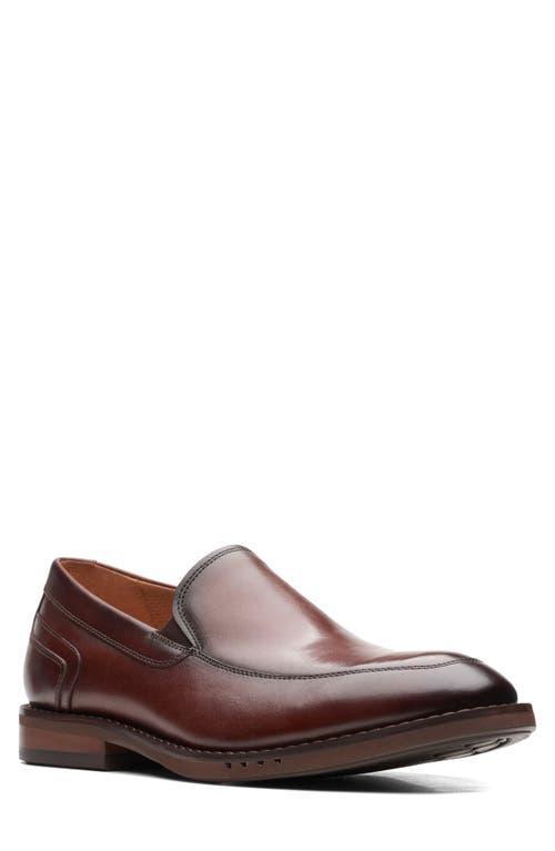 Clarks(r) Un Hugh Step Loafer Product Image