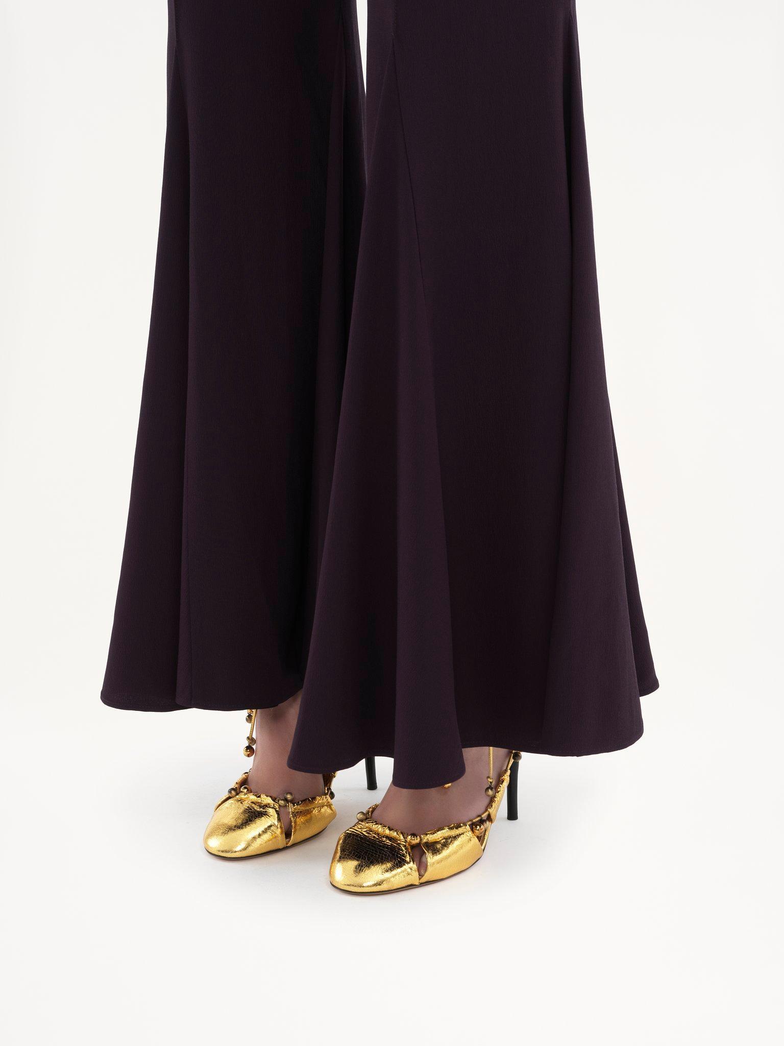 Cropped bootcut pants in crêpe satin Product Image