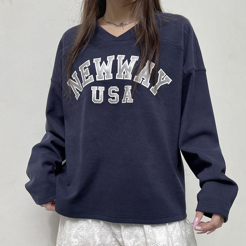 V-Neck Lettering Print Pullover Product Image