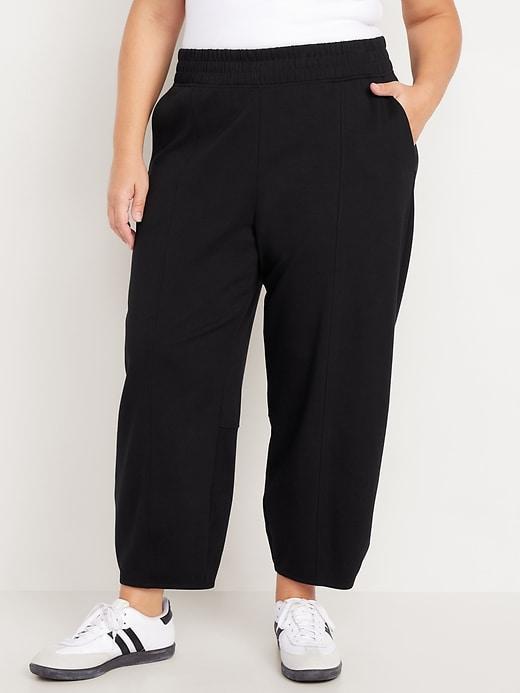 High-Waisted Dynamic Fleece Barrel-Leg Pants Product Image