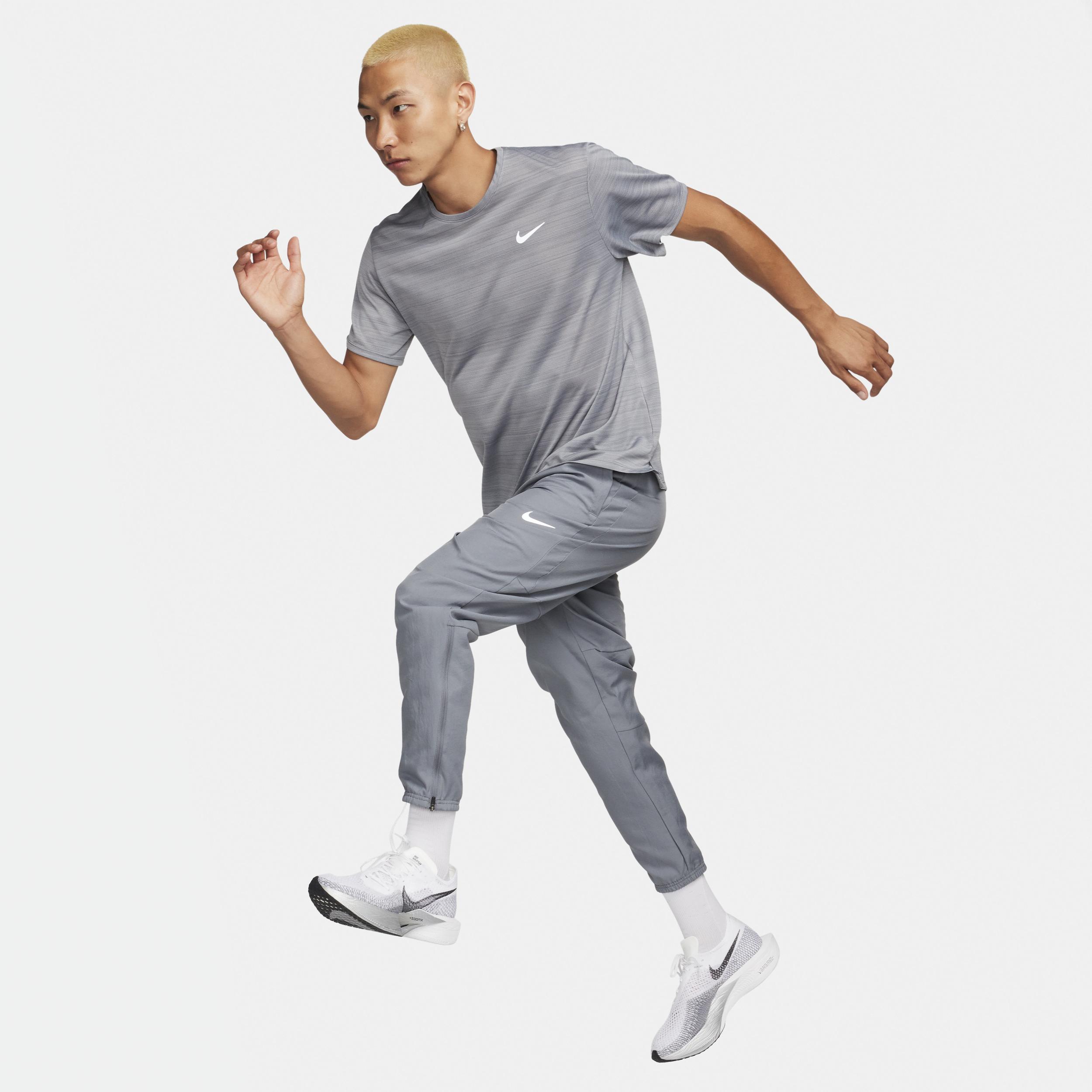 Nike Men's Challenger Dri-FIT Woven Running Pants Product Image