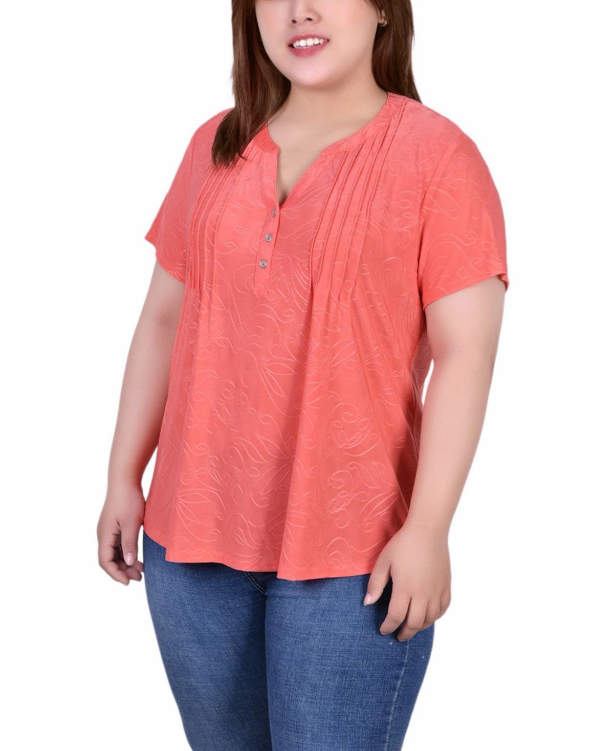 Plus Size Short Sleeve Y-Neck Jacquard Knit Top Product Image