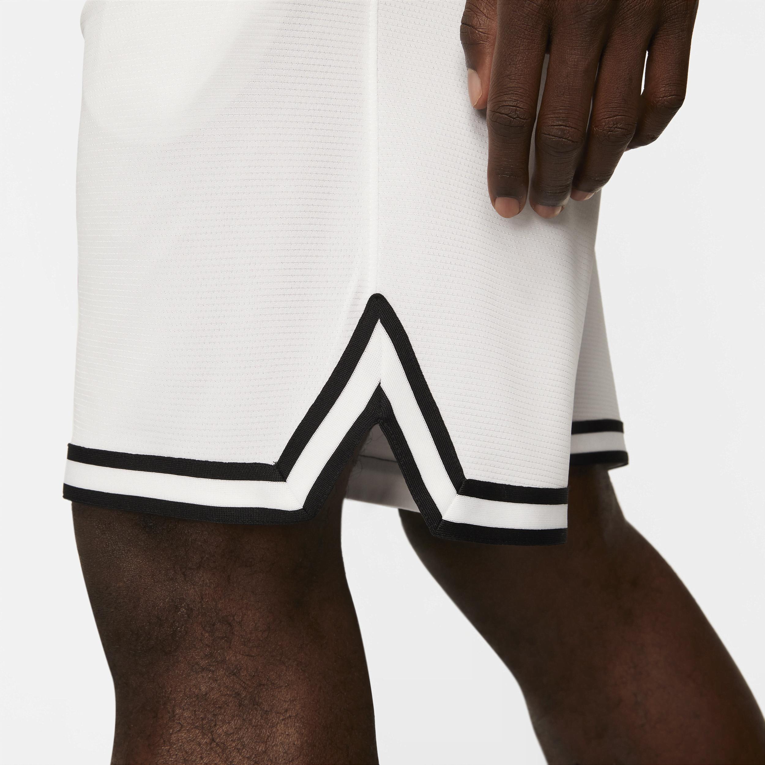 Nike Men's Dri-FIT DNA 10" Basketball Shorts Product Image