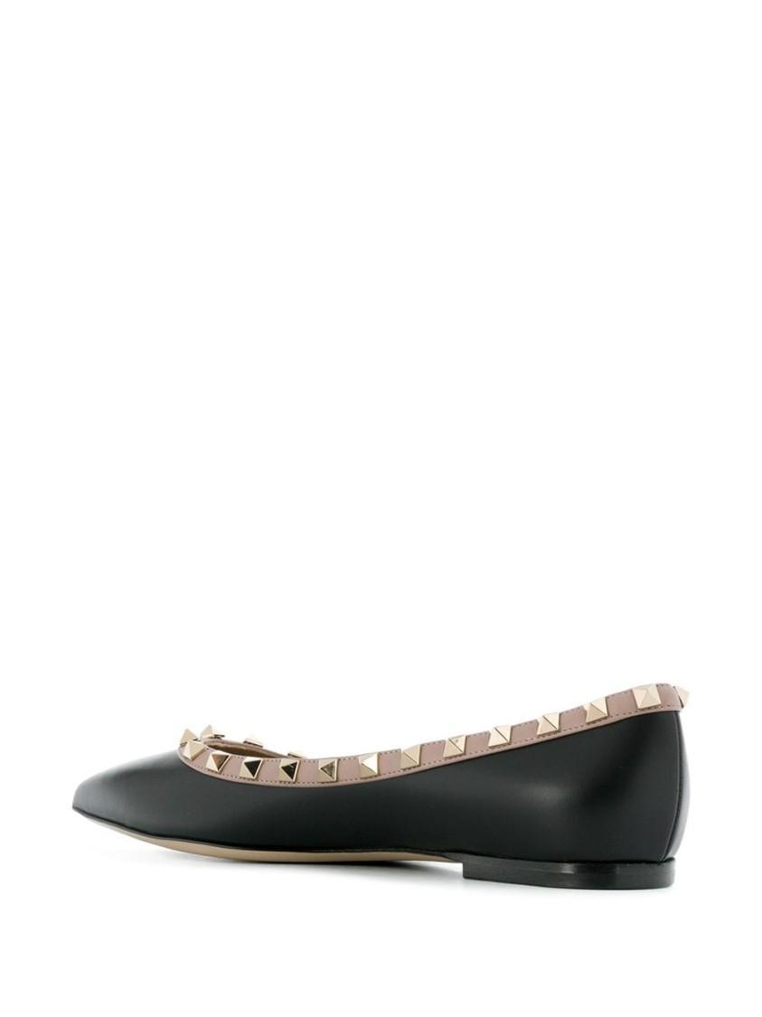 Rockstud Pointed Toe Ballerina Shoes In Black Product Image