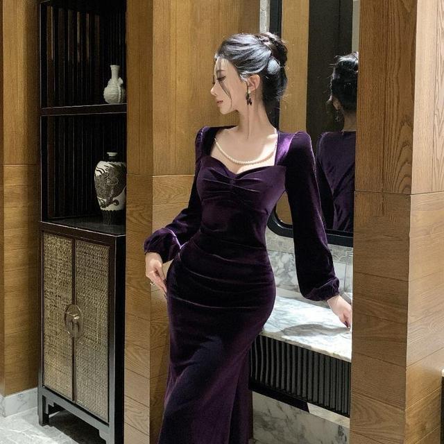 Long Sleeve V-Neck Plain Velvet Ruched Maxi Bodycon Dress Product Image