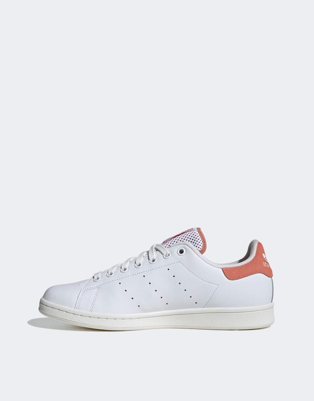 adidas Originals Stan Smith sneakers in white with peach tab Product Image