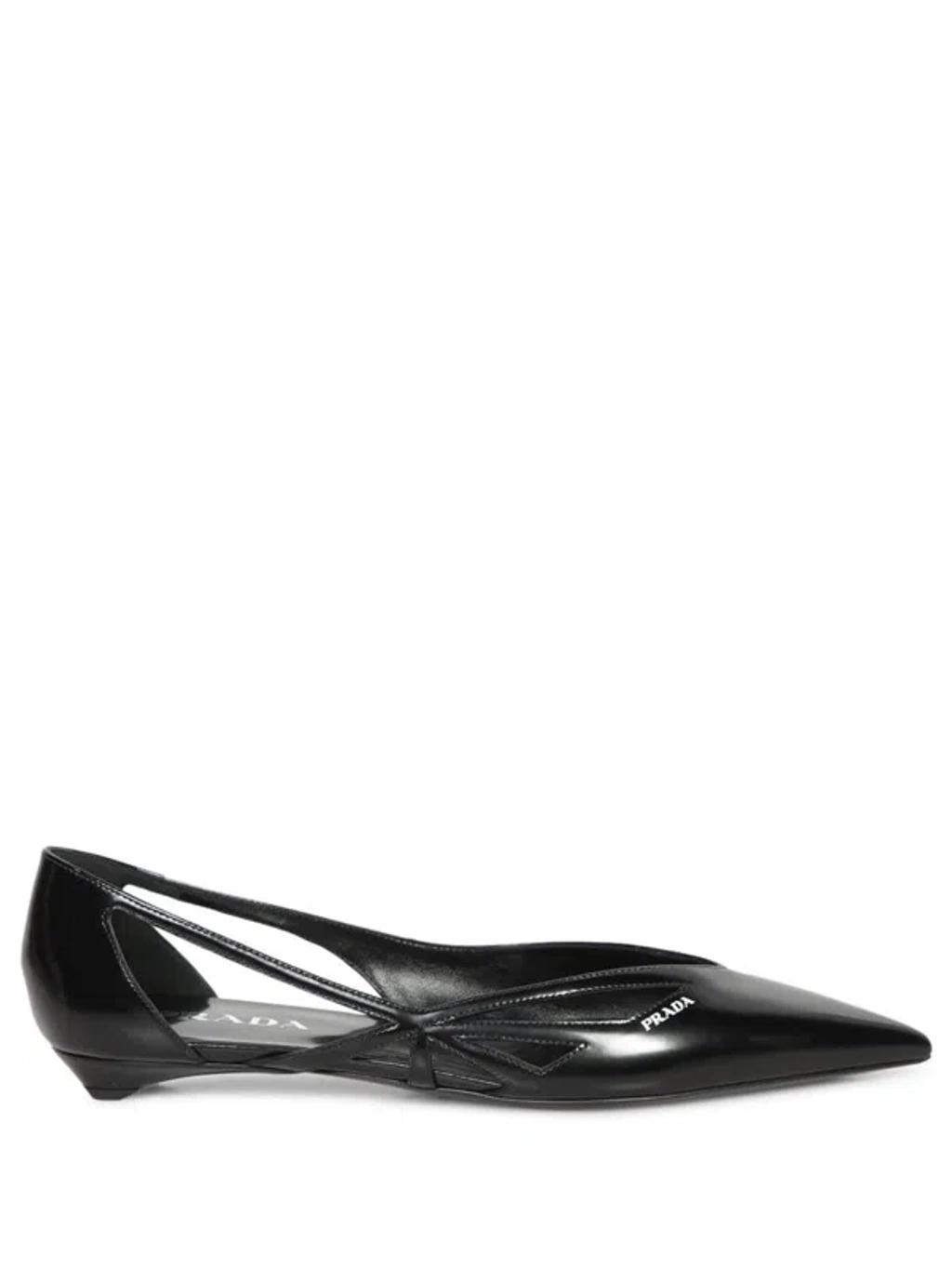 Cutout Leather Flats In Nero Product Image