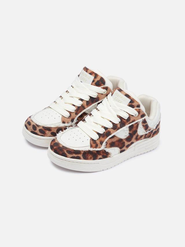 StarryClimb Leopard Print Patchwork Skate Shoes Product Image