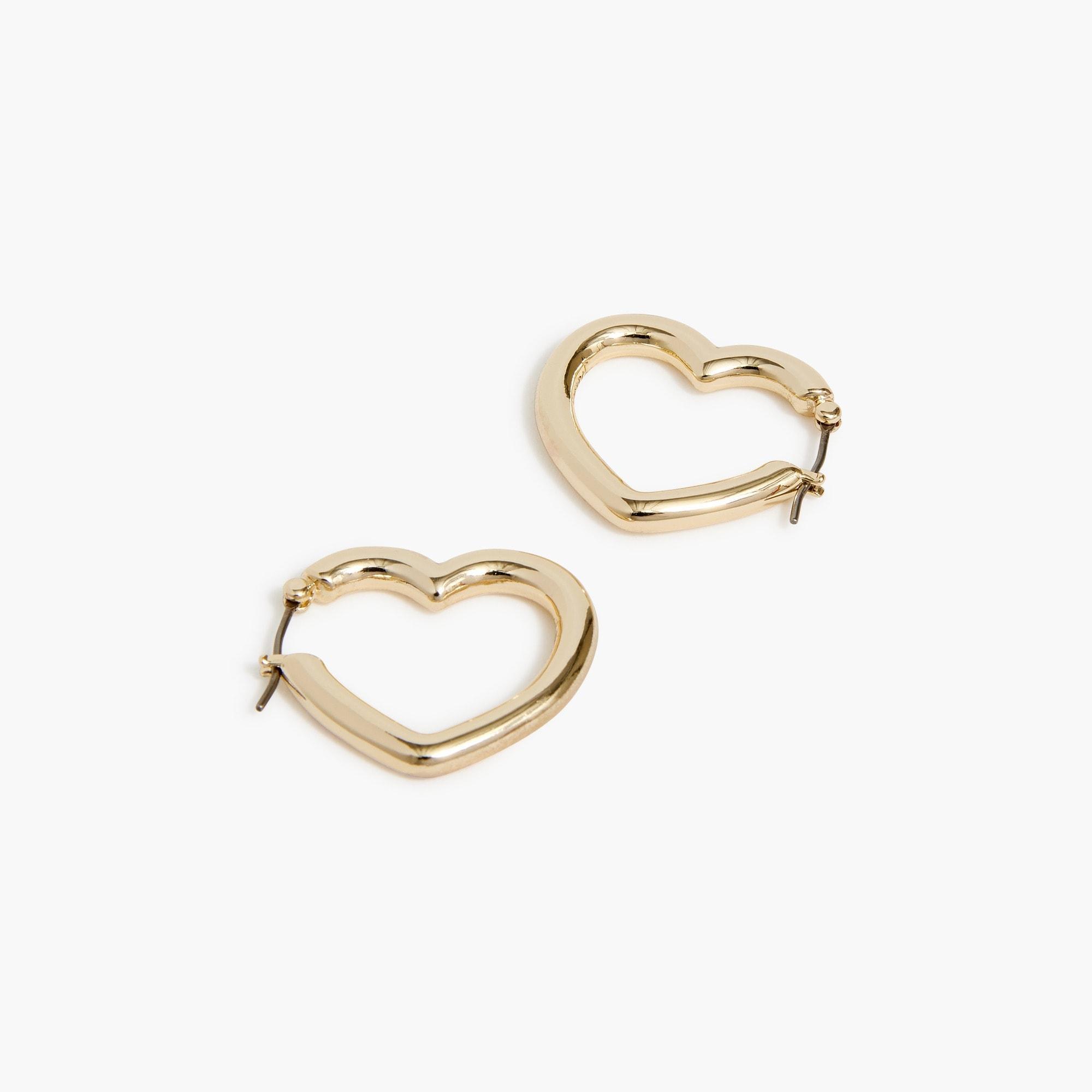 Gold heart hoop earrings Product Image