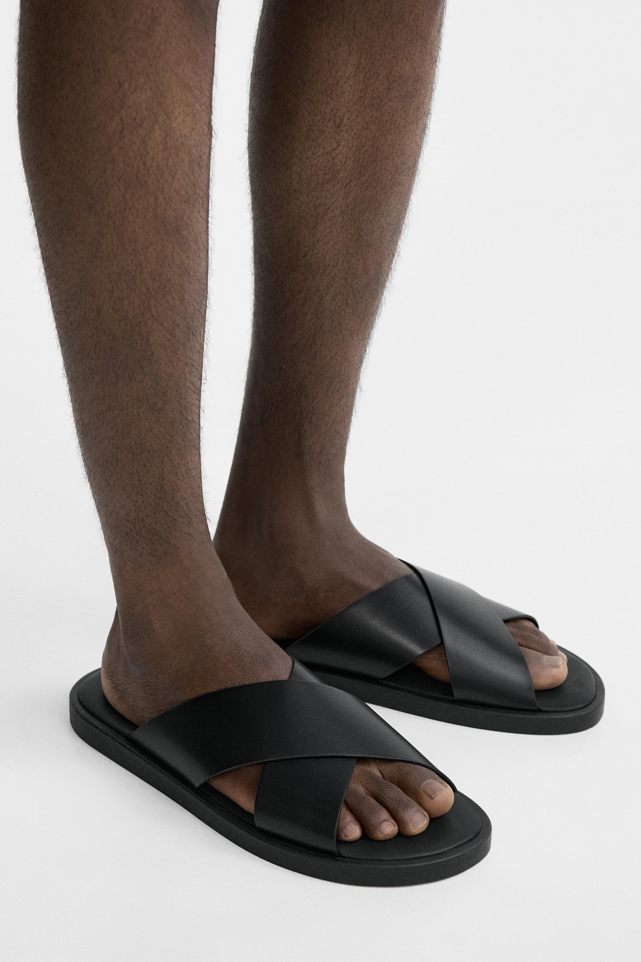 CROSSED SANDALS Product Image