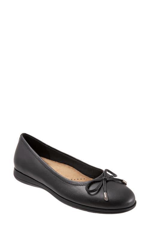 Trotters Dellis Ballet Flat Product Image