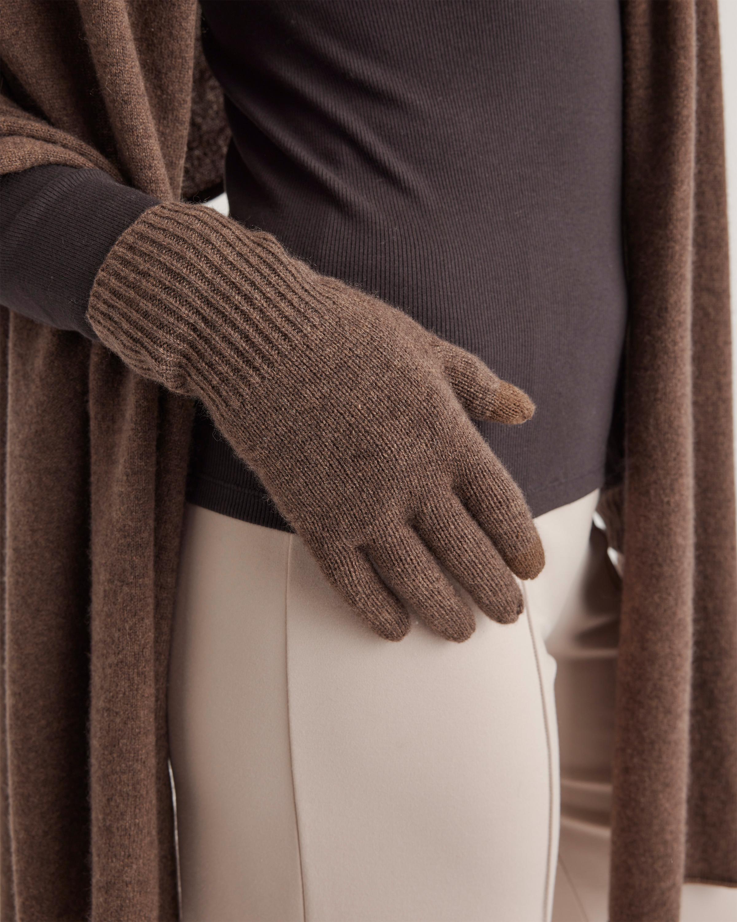 Cashmere Gloves | Quince Product Image