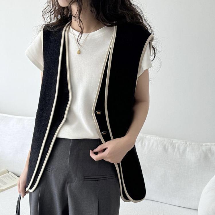 V-Neck Contrast Trim Button-Up Sweater Vest Product Image