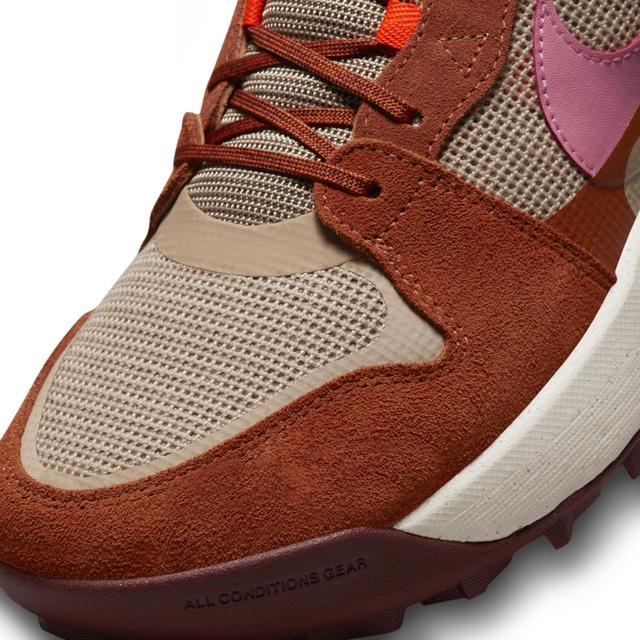 Men's Nike ACG Lowcate Shoes Product Image