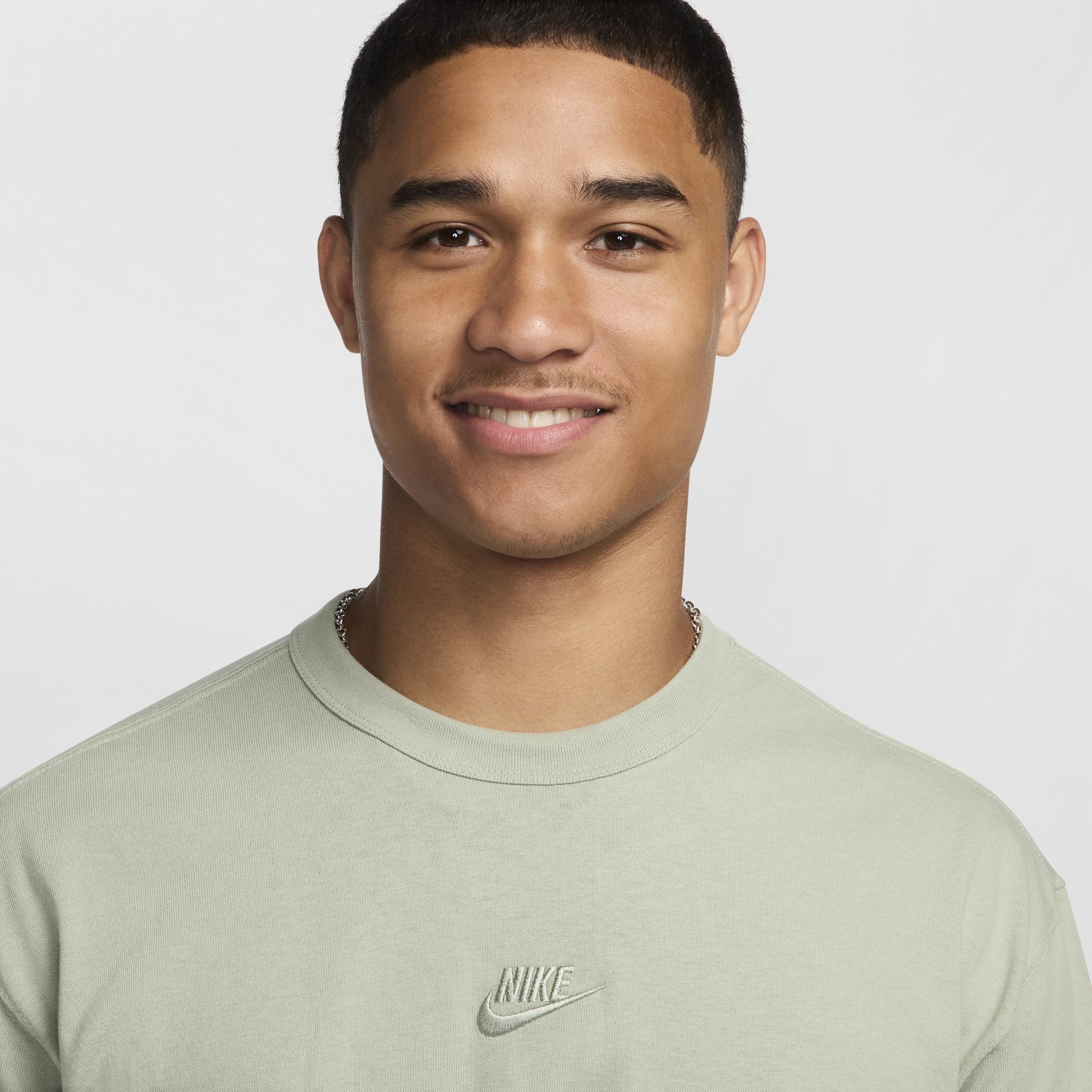 Men's Nike Sportswear Premium Essentials T-Shirt Product Image