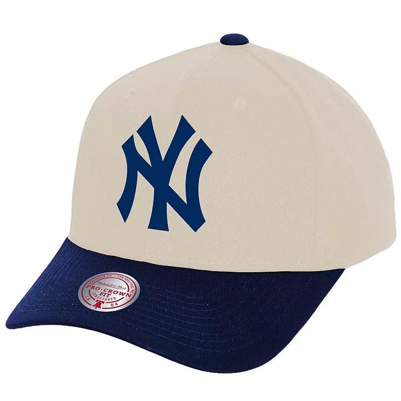 Mens Mitchell & Ness Cream New York Yankees Pro Crown Adjustable Hat Product Image