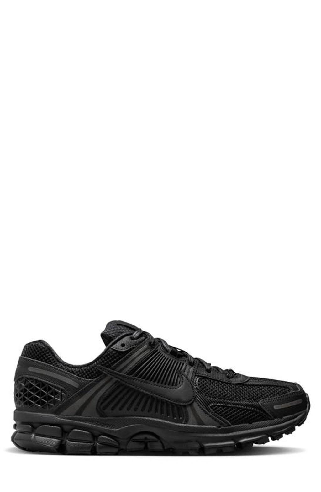 NIKE Zoom Vomero 5 Sneaker In Black/black Product Image