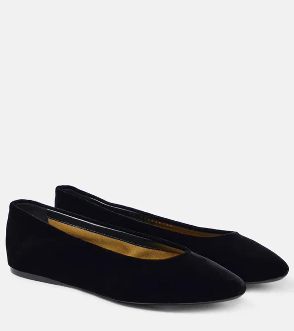 SAINT LAURENT Gio Velvet Ballet Flats In Black Product Image