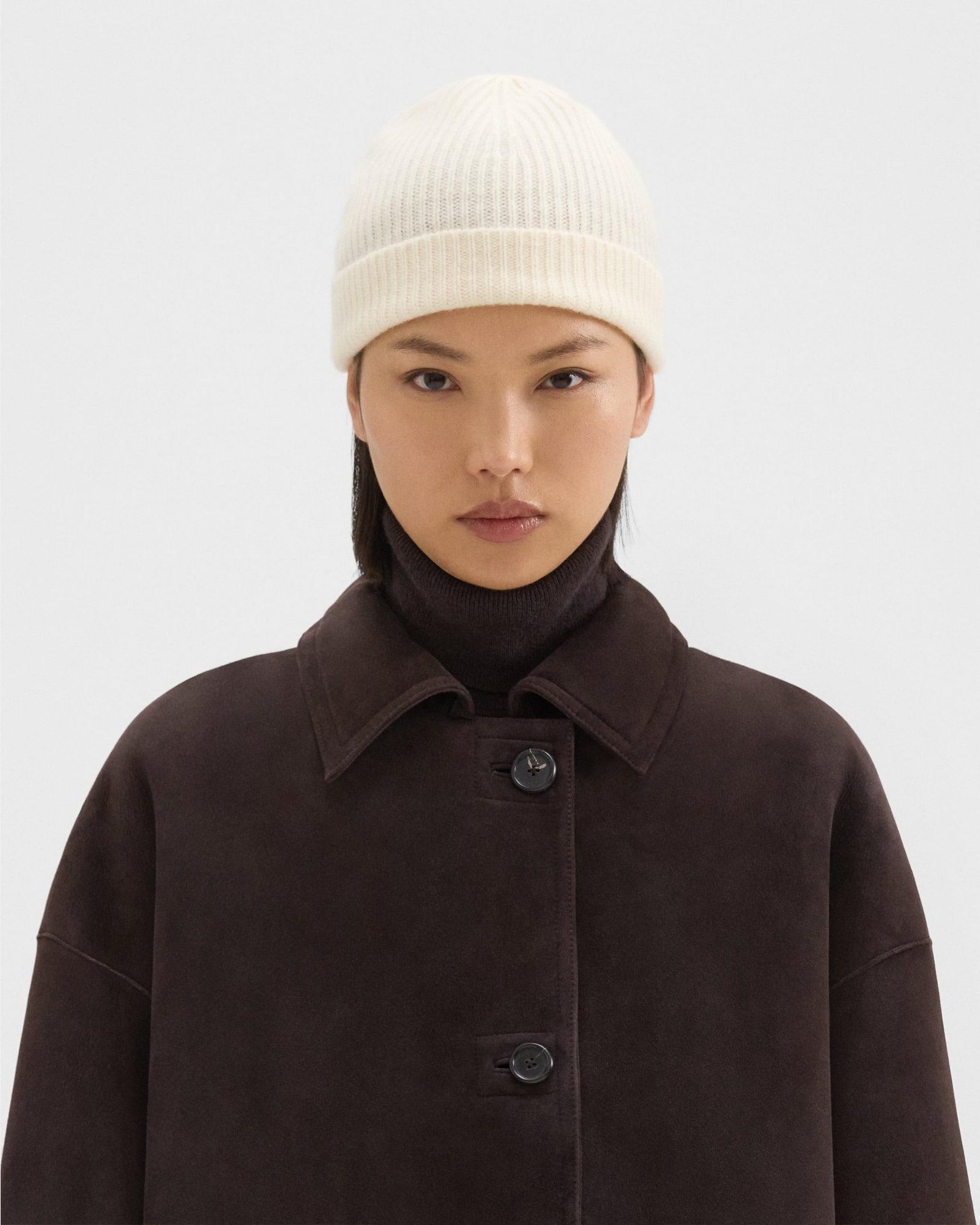 Beanie in Ribbed Cashmere Product Image