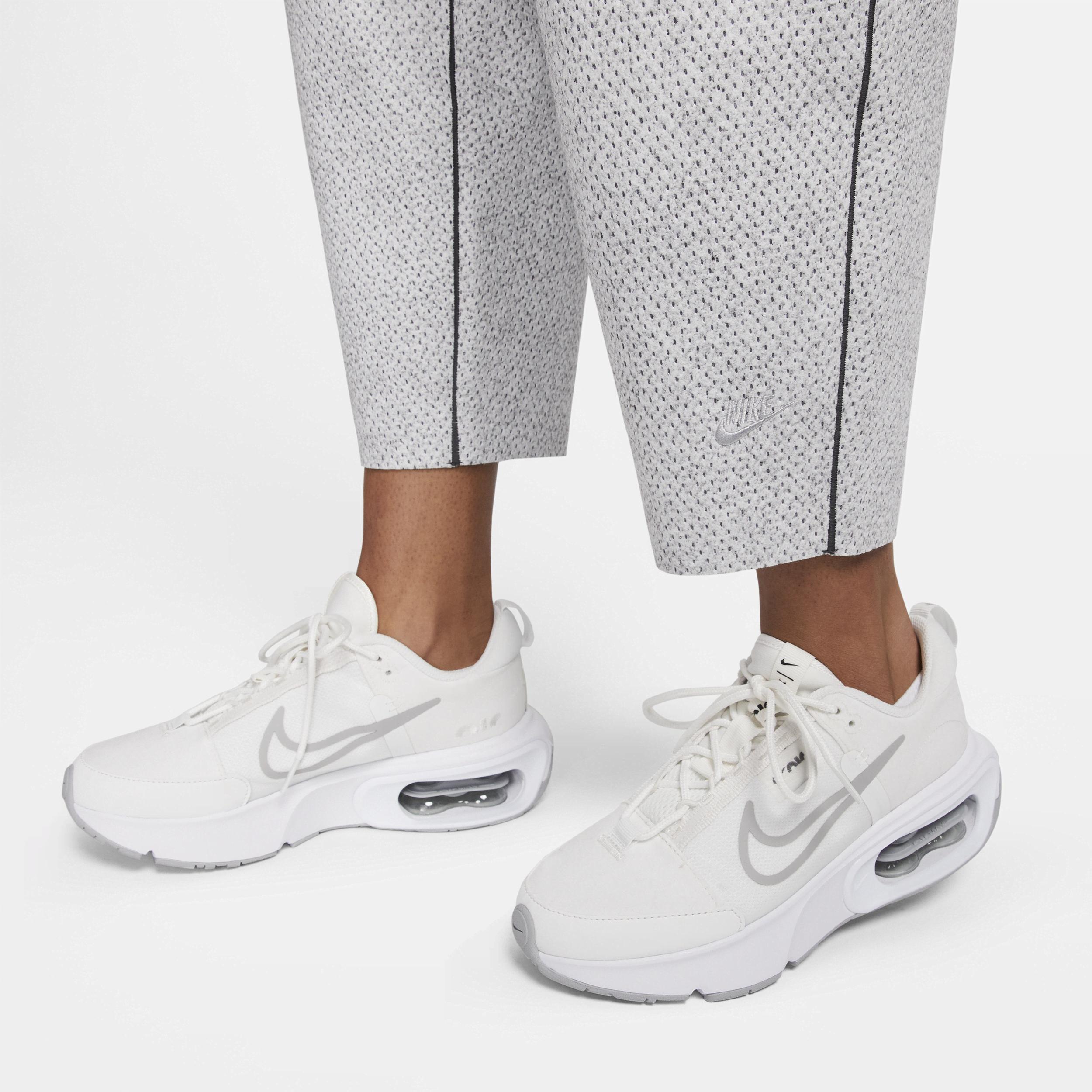 Nike Women's Forward Pants Pants Product Image