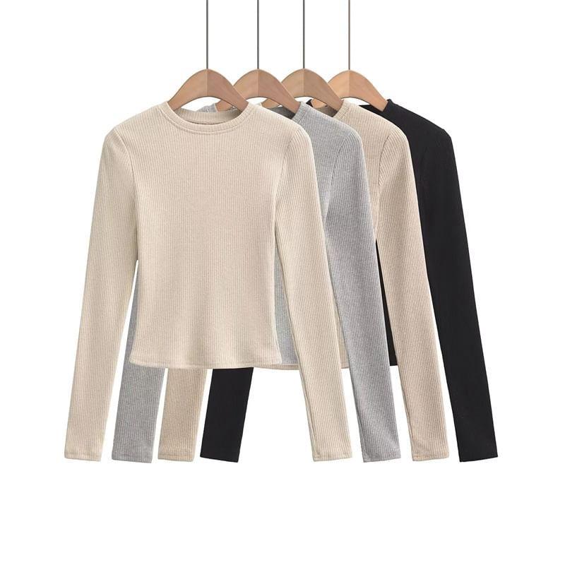 Long Sleeve Round Neck Plain Ribbed Knit Crop Top Product Image