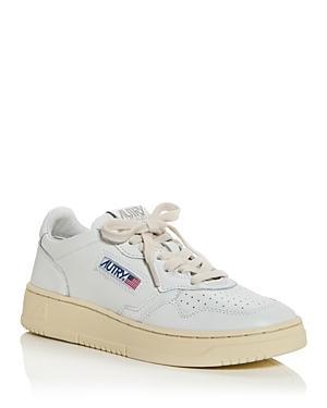 Autry Womens Medalist Low Top Sneakers Product Image