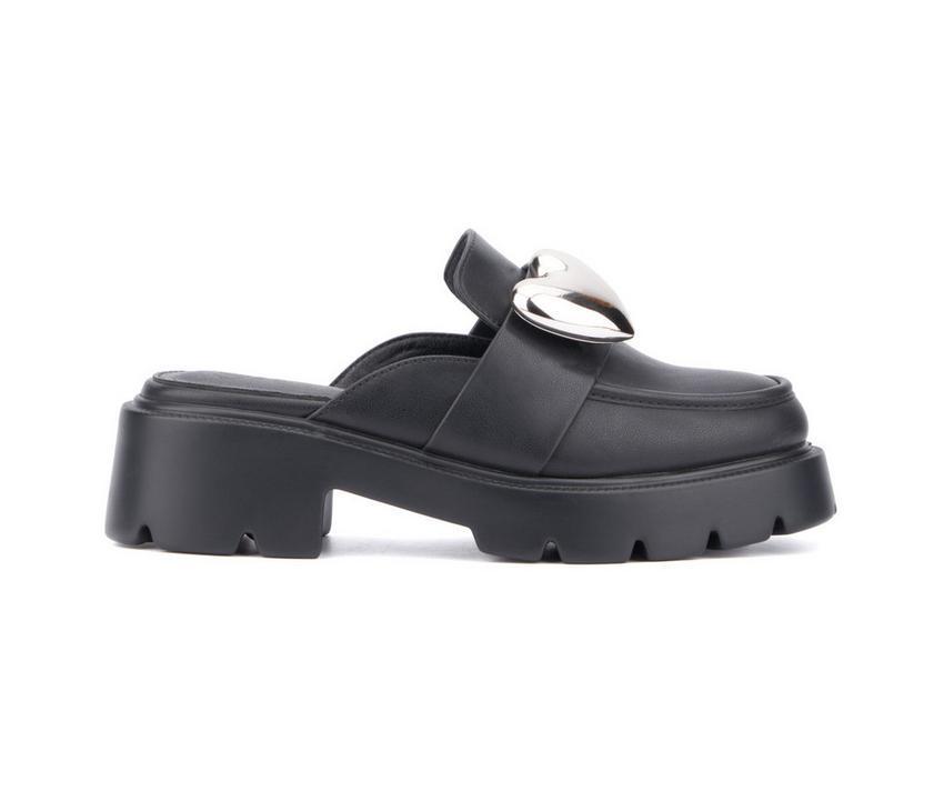 Women's Olivia Miller Heart Lugged Clogs Product Image